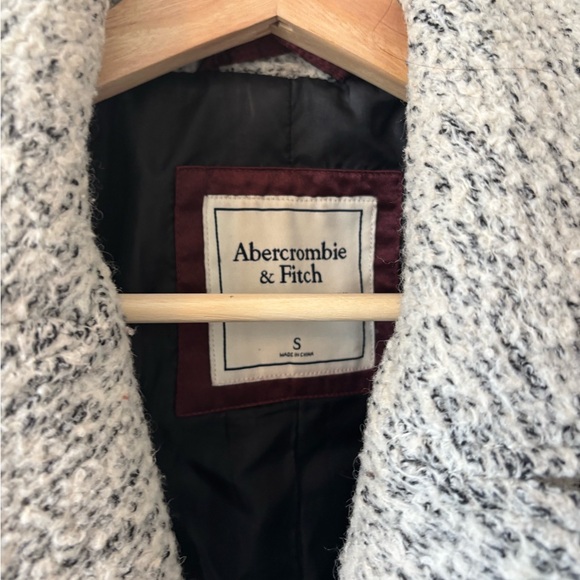 Abercrombie & Fitch | grey cropped double breasted dad coat - Picture 2 of 6